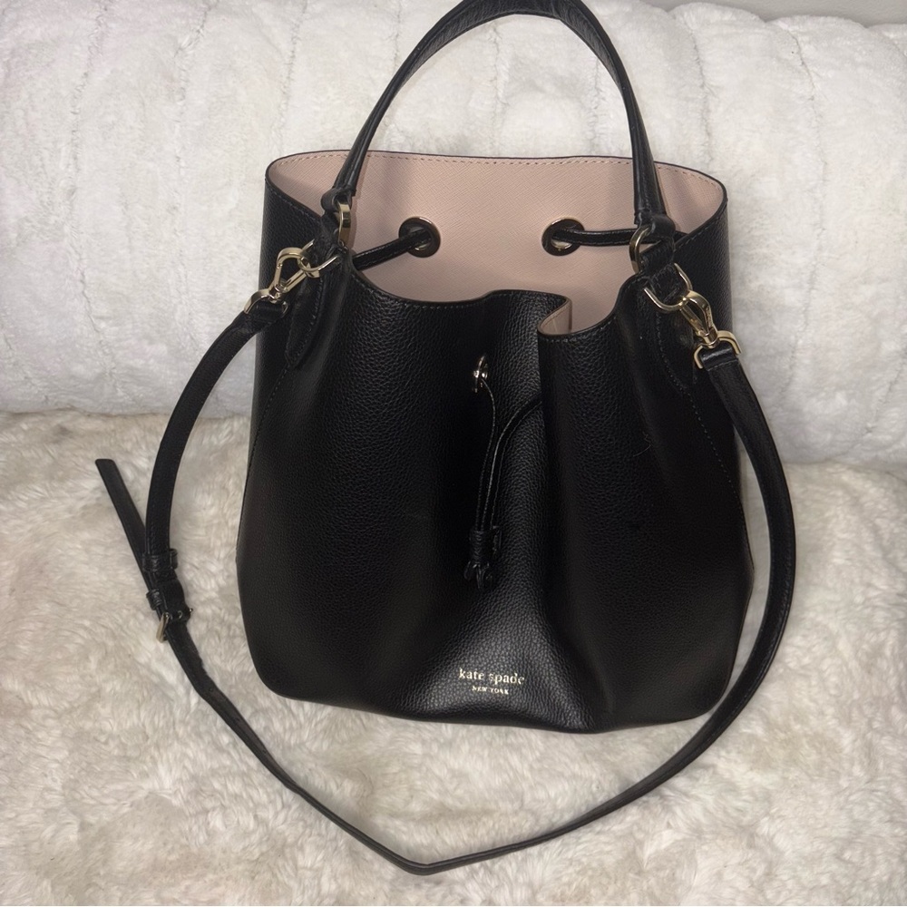 Kate Spade Black Leather Shoulder Bag Eva Large Bucket Bag - Picture 5 of 5
